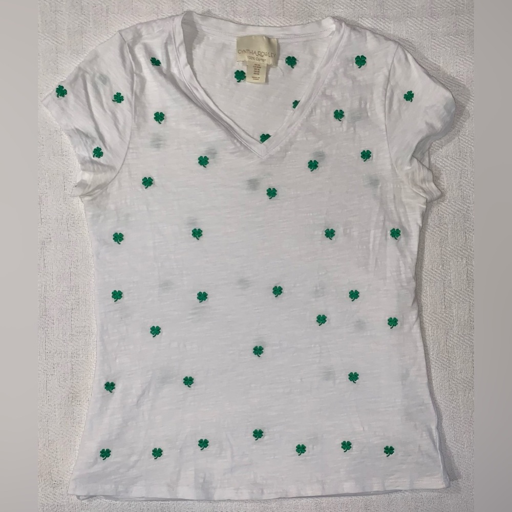 Cynthia Rowley White Shamrock Teeshirt 100% Cotton size medium
